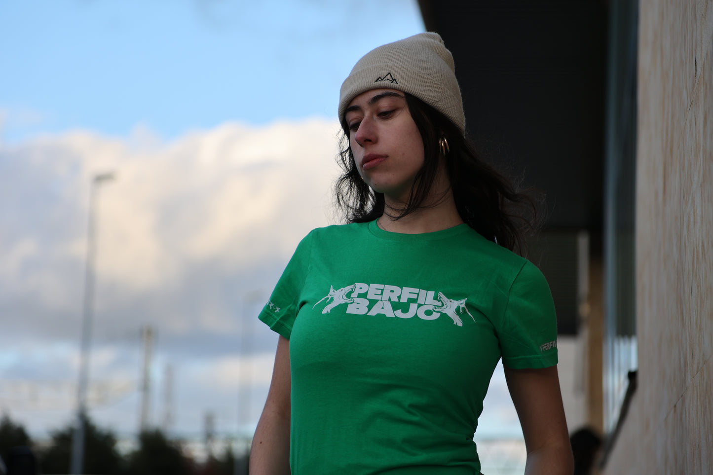 PERFIL BAJO LOGO GRASS WMN T-SHIRT